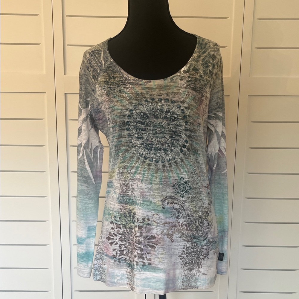 PrAna Women’s Burnout Graphic Long-Sleeve Scoop Neck Top Tee